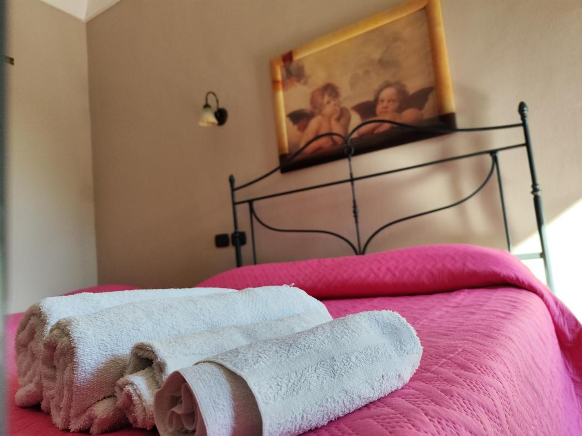 Le Grotte Bed & Breakfast Riposto ภายนอก รูปภาพ